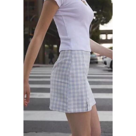 BRANDY MELVILLE Juniors Cute Soft BLUEWHITE PLAID CARA High Rise Mini Skirt - Picture 4 of 15